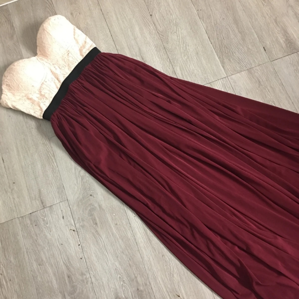 Strapless burgundy pleated dress